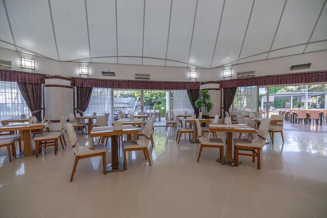 Latanya Park Resort Galeri